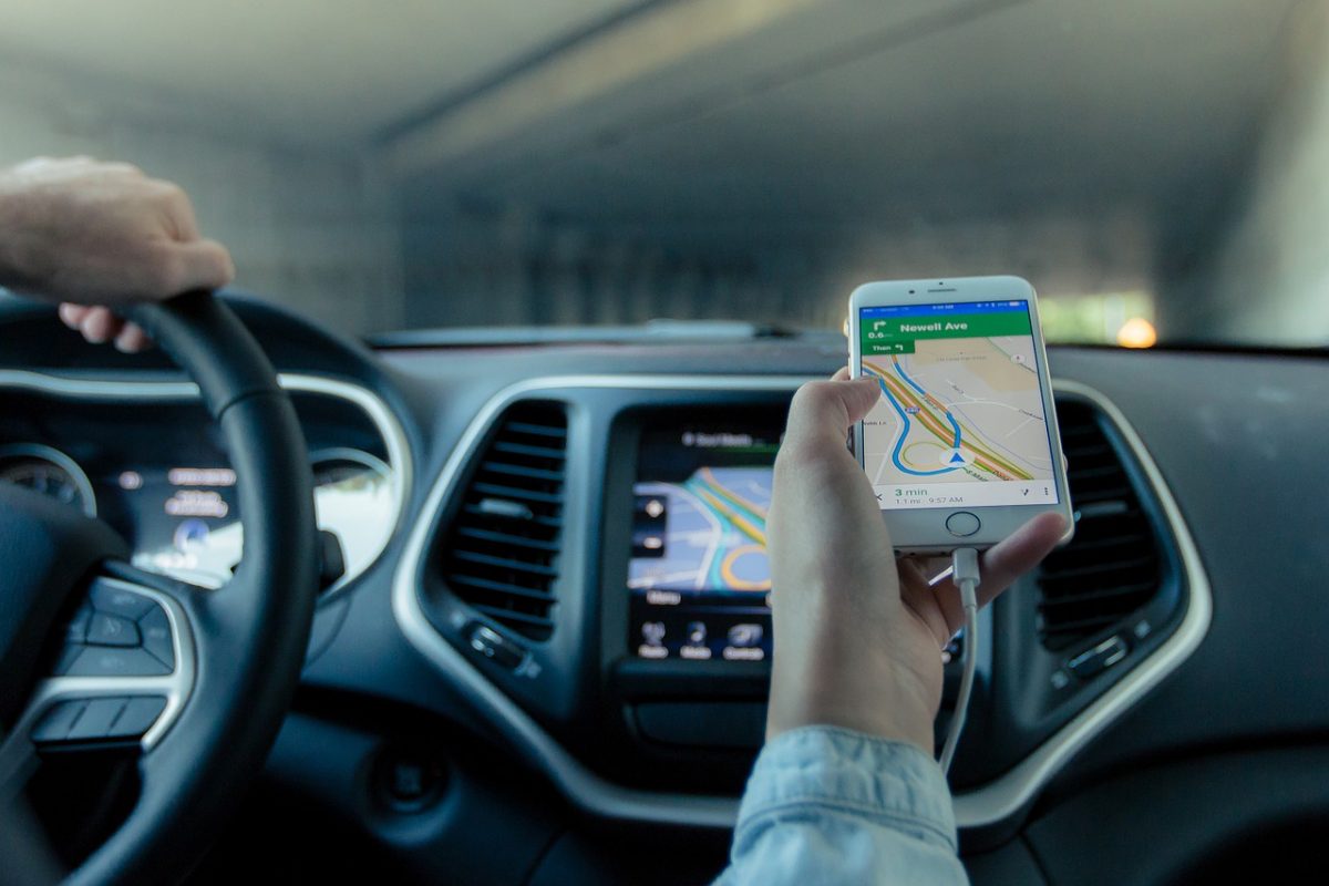 Nawigacja GPS – czy telefon wystarczy?