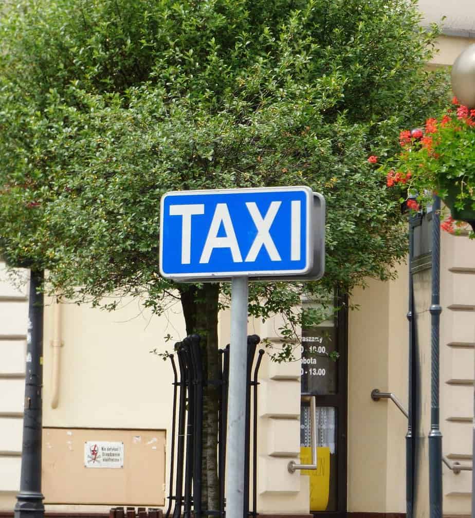 Znak „taxi” – wszystko, co powinieneś o nim wiedzieć