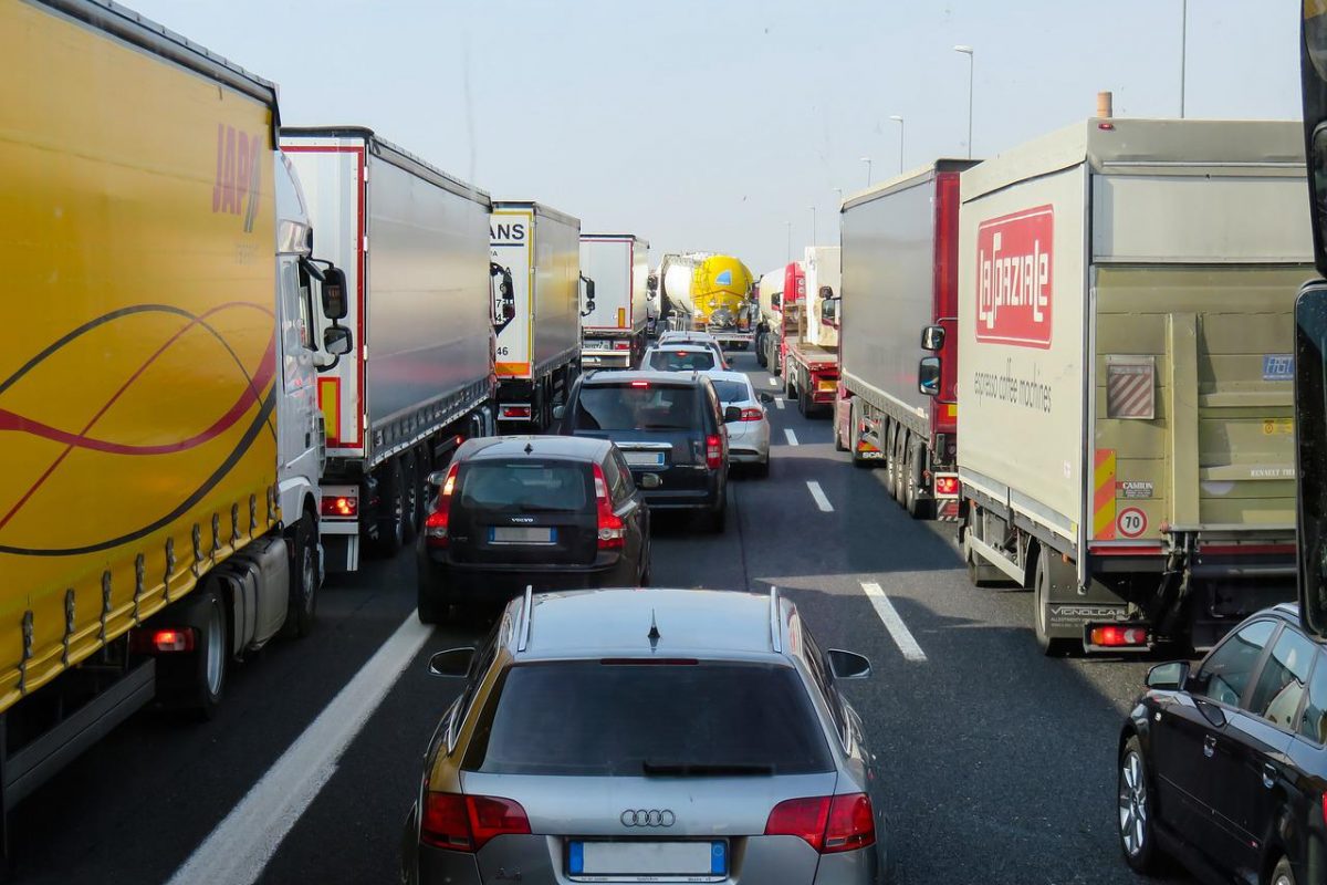 Nowy taryfikator mandatów dla kierowców ciężarówek – na co uważać?