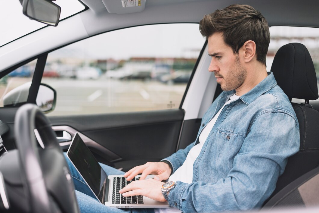 Czy nauka jazdy online jest efektywna? Rozważamy za i przeciw